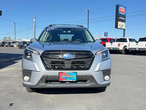 Used 2022 Subaru Forester Premium AWD/4WD image 8