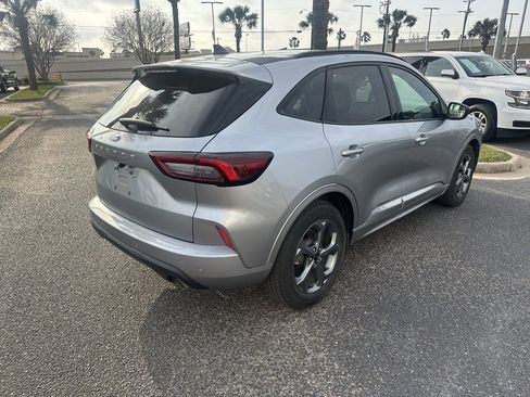 Used 2023 Ford Escape ST-Line w/ Tech Pack #1 image 6