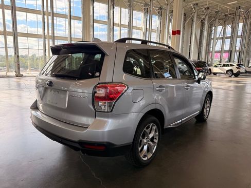 Used 2017 Subaru Forester 2.5i Touring AWD/4WD image 3