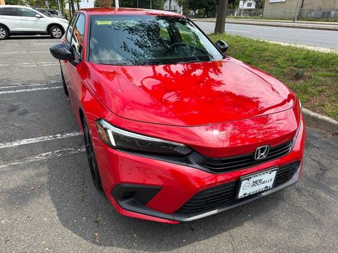 Used 2023 Honda Civic Sport image 3