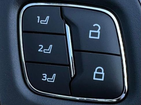 New 2026 Ford F450 Platinum w/ FX4 Off-Road Package image 26