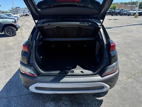 Used 2023 Hyundai Kona SEL w/ Convenience Package FWD image 7