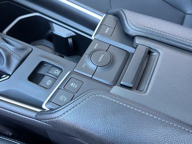 Used 2026 Toyota Grand Highlander FWD image 30