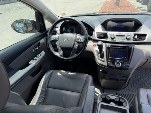Used 2015 Honda Odyssey Touring image 19