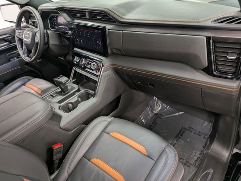 Used 2024 GMC Sierra 1500 AT4 w/ Technology Package image 29