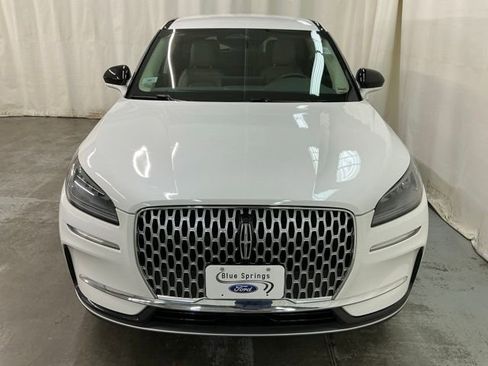 Used 2024 Lincoln Corsair AWD image 8