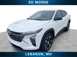 Certified 2025 Chevrolet Trax RS image 1