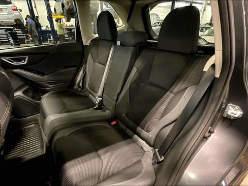 Used 2023 Subaru Forester Premium AWD/4WD image 26
