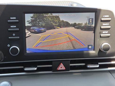 Used 2023 Hyundai Elantra SEL FWD image 12