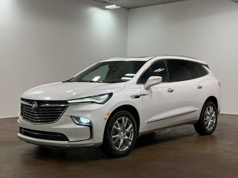 Used 2022 Buick Enclave Premium w/ Experience Buick Package AWD/4WD image 28