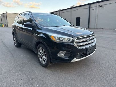 Used 2017 Ford Escape SE w/ Equipment Group 201A