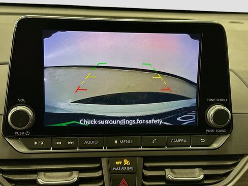 Used 2023 Nissan Altima 2.5 SV image 23