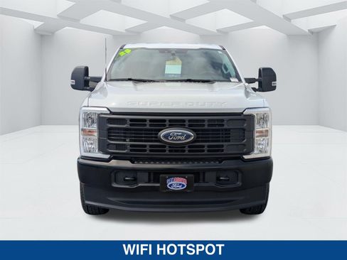 Certified 2025 Ford F250 XL AWD/4WD image 8
