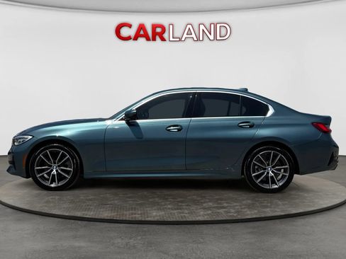 Used 2019 BMW 330i xDrive Sedan w/ Convenience Package AWD/4WD image 2