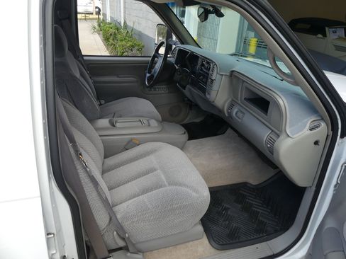 Used 2000 Chevrolet Silverado 3500 2WD Crew Cab image 79