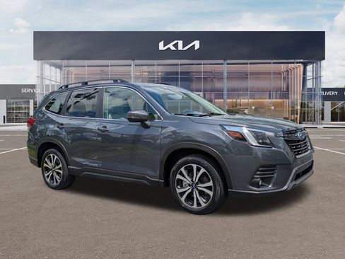 Used 2024 Subaru Forester Limited AWD/4WD image 1