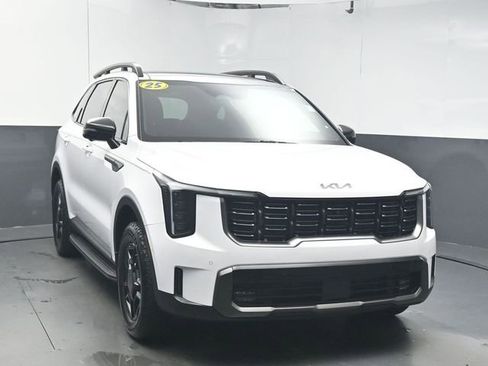 Used 2025 Kia Sorento SX Prestige AWD/4WD image 2