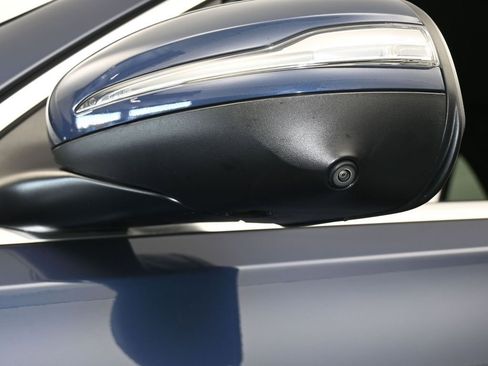 Used 2024 Mercedes-Benz GLE 450e 4MATIC image 45