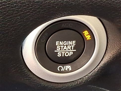 New 2026 Chrysler Voyager LX image 15