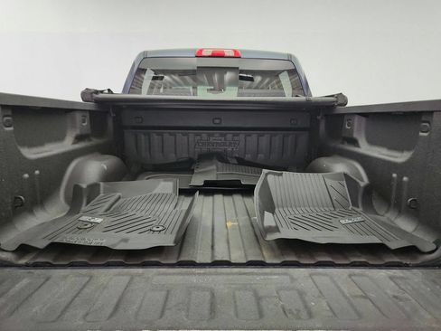 Used 2018 Chevrolet Silverado 1500 LTZ Z71 w/ Centennial Edition AWD/4WD image 33