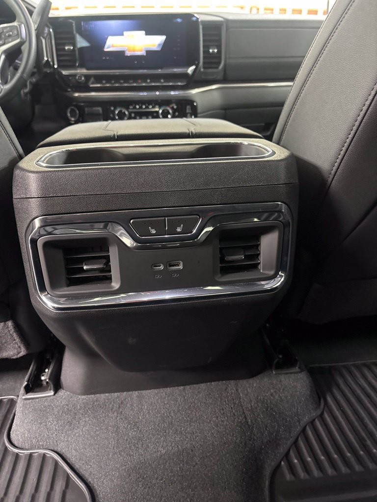 Used 2024 Chevrolet Silverado 3500 LTZ w/ LTZ Plus Package AWD/4WD image 20