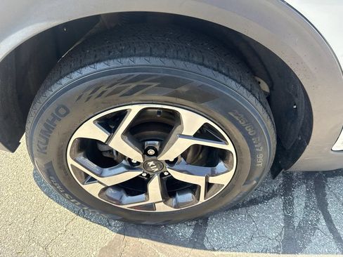 Used 2020 Kia Sportage LX w/ LX Popular Package AWD/4WD image 11
