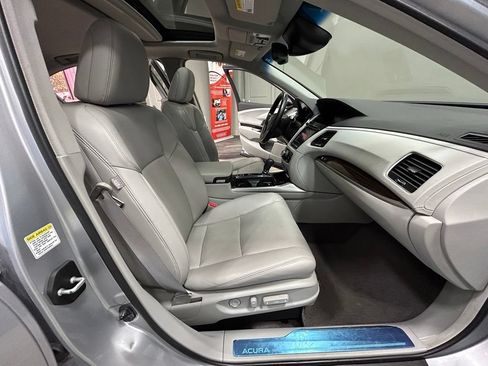 Used 2014 Acura RLX w/ Technology Package FWD image 39