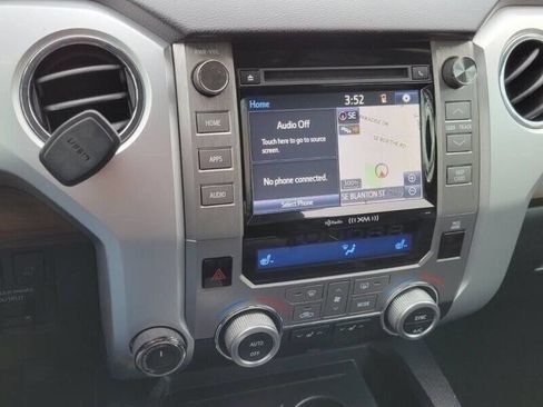 Used 2018 Toyota Tundra Limited AWD/4WD image 22