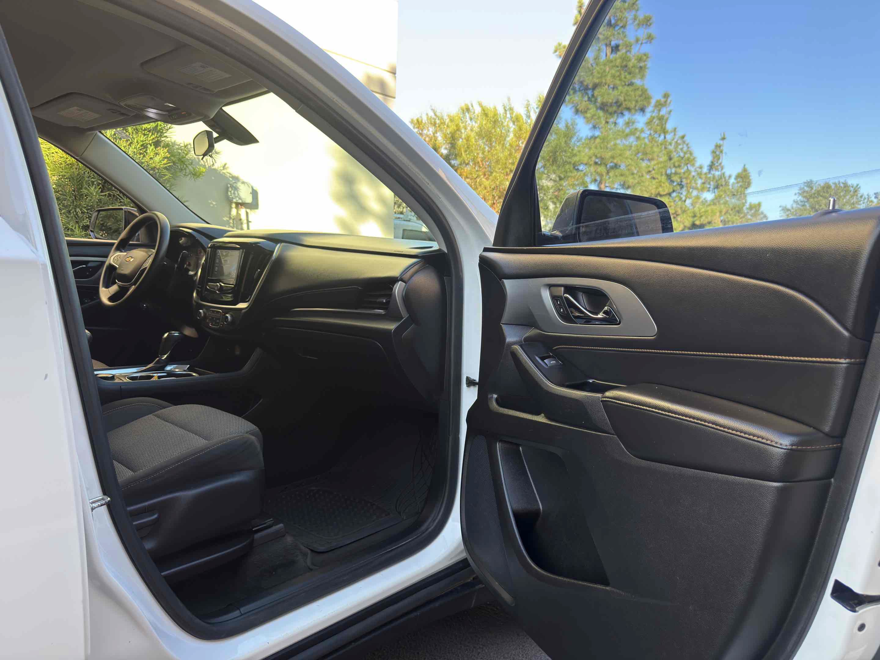 Used 2019 Chevrolet Traverse LS w/ LPO, Blackout Package FWD image 49