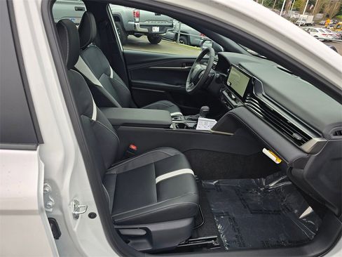 New 2026 Toyota Camry Hybrid image 11