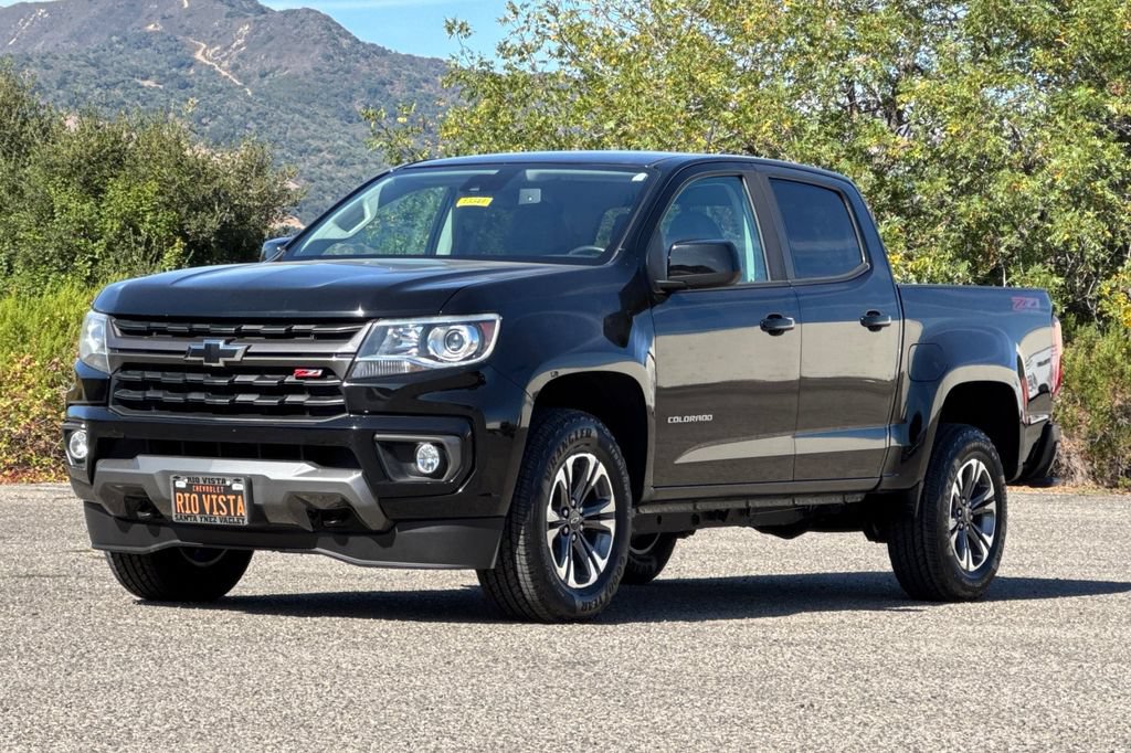 Used 2021 Chevrolet Colorado Z71 w/ Safety Package AWD/4WD image 8