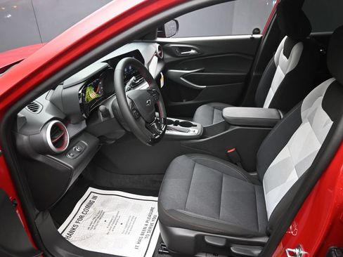 New 2026 Chevrolet Trax RS w/ Driver Confidence Package FWD image 9