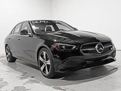 Used 2026 Mercedes-Benz C 300 4MATIC Sedan image 31