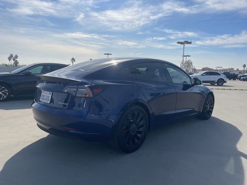 Used 2022 Tesla Model 3 Performance image 2