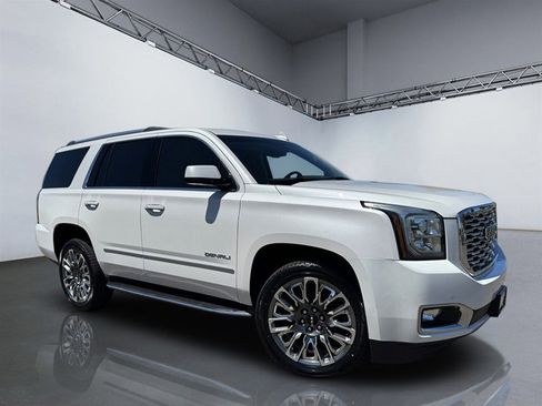 Used 2020 GMC Yukon Denali w/ Open Road Package AWD/4WD image 34