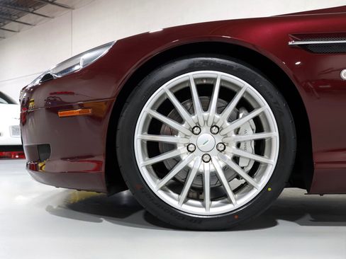 Used 2006 Aston Martin DB9 Volante RWD image 40