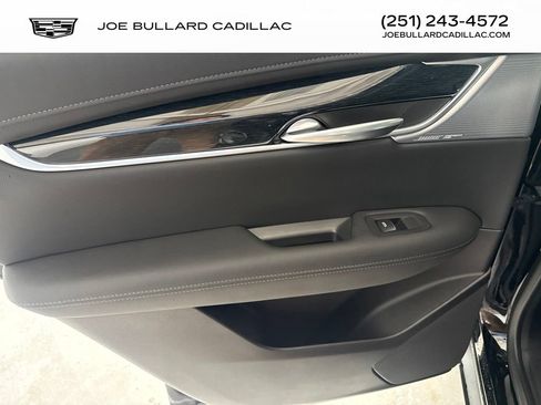New 2026 Cadillac XT5 Premium Luxury w/ Driver Assist Package FWD image 9