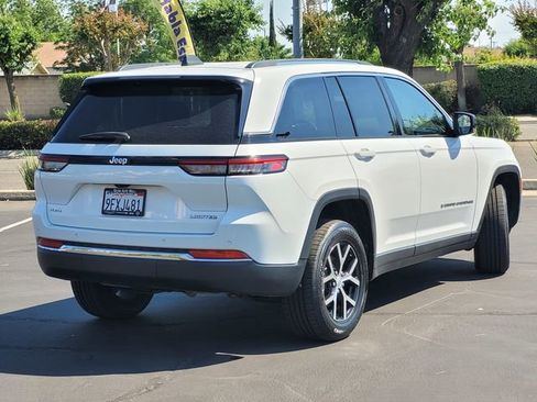 Used 2023 Jeep Grand Cherokee Limited AWD/4WD image 5