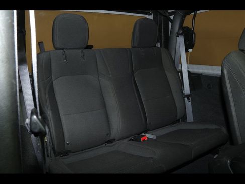 Used 2022 Jeep Wrangler Sport AWD/4WD image 24