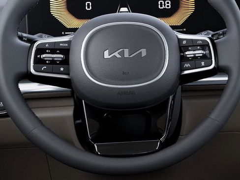 New 2026 Kia Carnival LXS FWD image 22