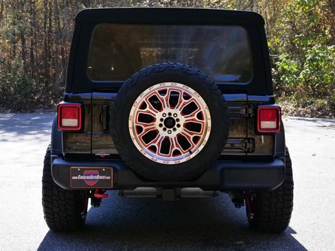 Used 2022 Jeep Wrangler Unlimited Sport image 18