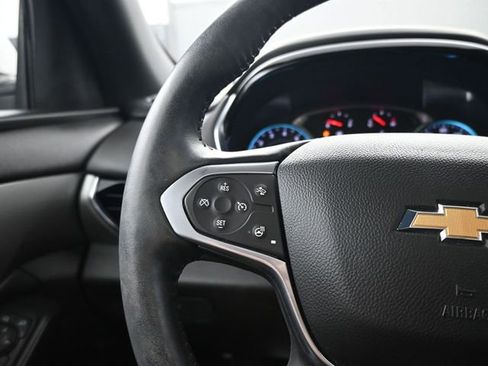 Used 2022 Chevrolet Traverse LT w/ LT Premium Package FWD image 17
