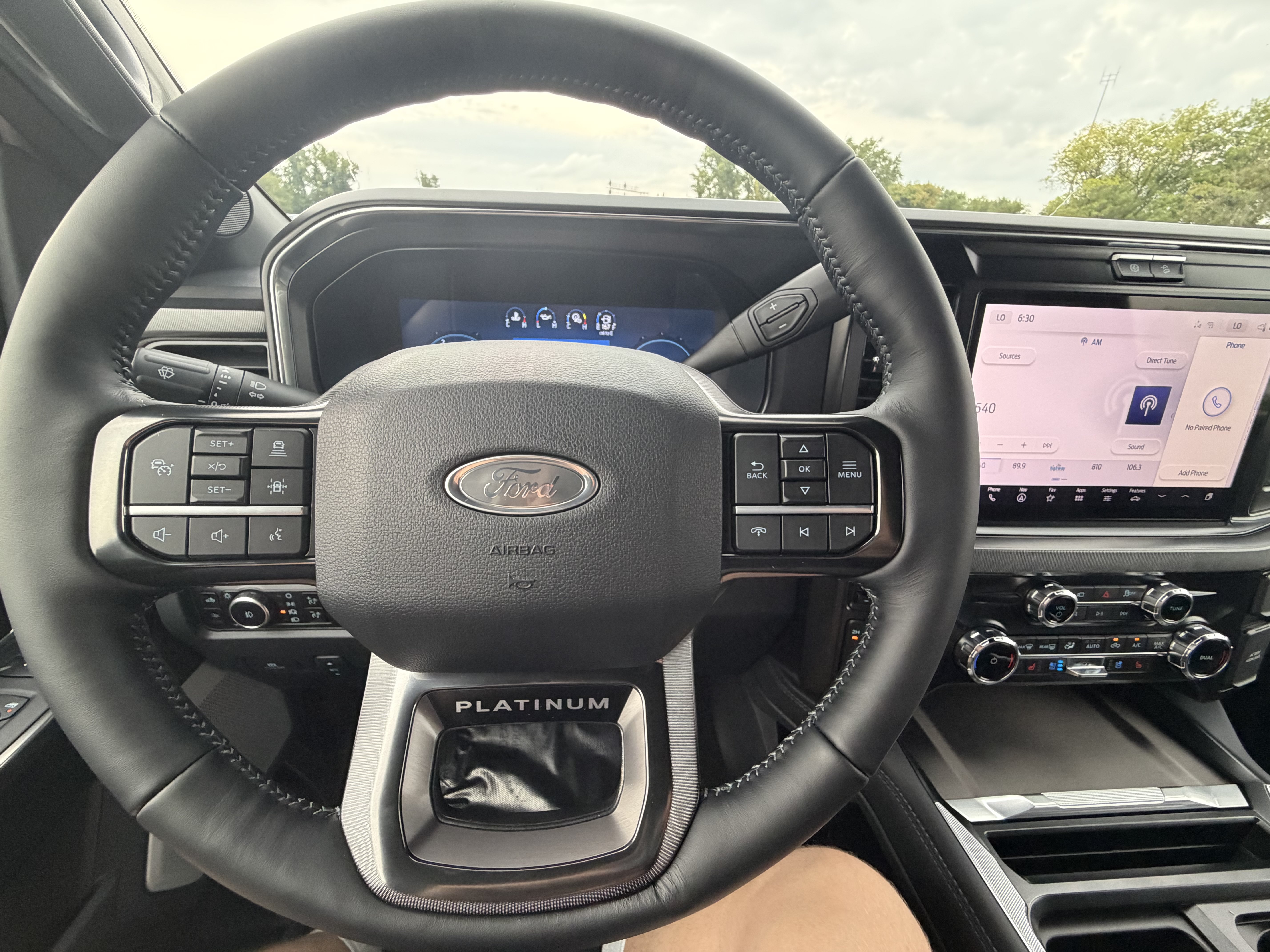 New 2026 Ford F350 Platinum w/ FX4 Off-Road Package AWD/4WD image 7