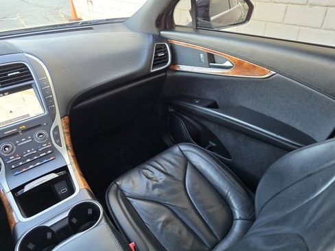 Used 2018 Lincoln MKX Reserve image 34