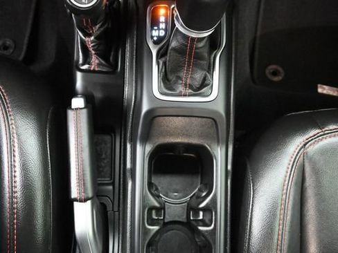 Used 2022 Jeep Wrangler Unlimited Rubicon w/ Xtreme Recon 35" Tire Package image 23