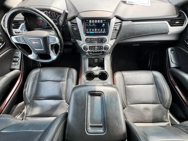 Used 2019 GMC Yukon XL SLT AWD/4WD image 2