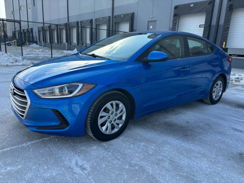 Used 2017 Hyundai Elantra SE FWD image 2