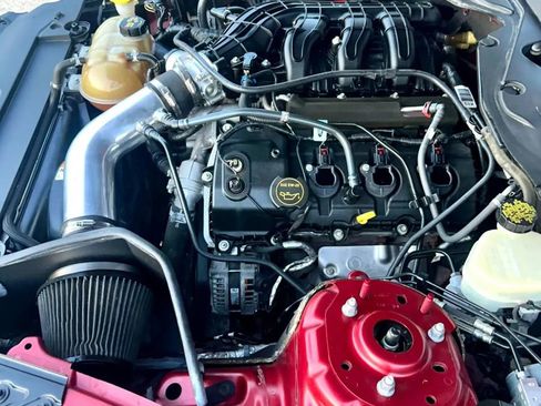 Used 2016 Ford Mustang Coupe RWD image 29