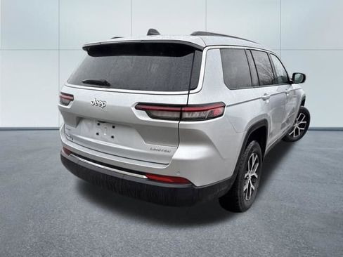 Used 2025 Jeep Grand Cherokee L Limited image 4