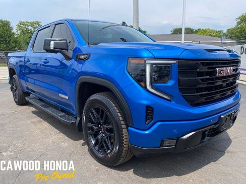 Used 2024 GMC Sierra 1500 Elevation w/ Elevation Premium Package AWD/4WD image 1